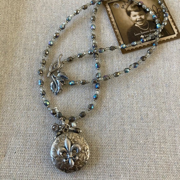 ✨ New Laura Hansen Design fleur de lys beaded locket necklace - Picture 1 of 8